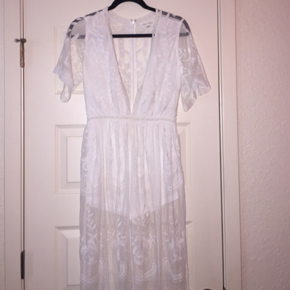 White Lace Maxi - Picture 3 of 4