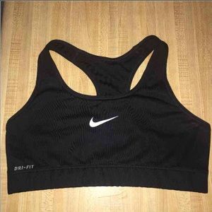 ❌SOLD❌Nike High Impact Sports Bra. Medium