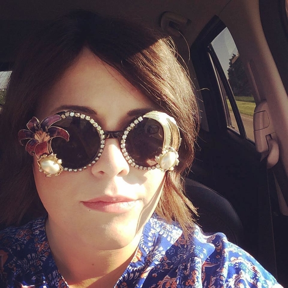 Meet your Posher, Laura