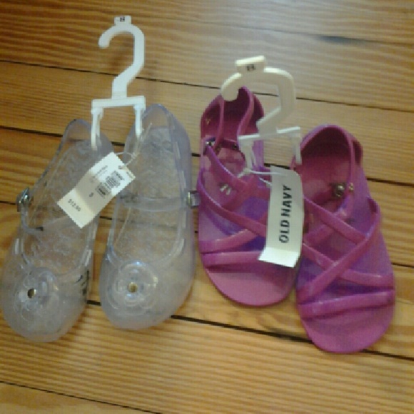 Bundle of 2 girls shoes