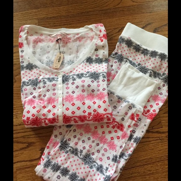 NWT Victoria's Secret pajama set!!!