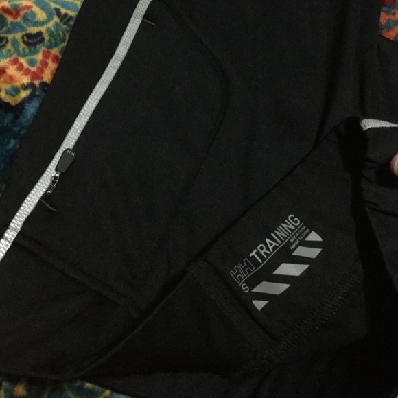 Helly Hanson Training Capris - Picture 3 of 4