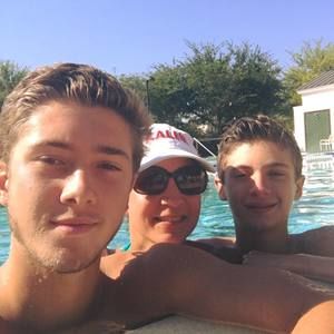 Meet your Posher, Diane