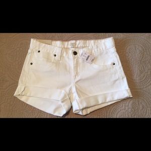 NWT. White Jean shorts