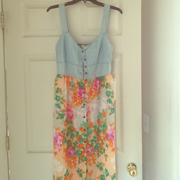 Size Medium denim and cotton dress. NWT