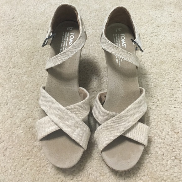 Toms wedges