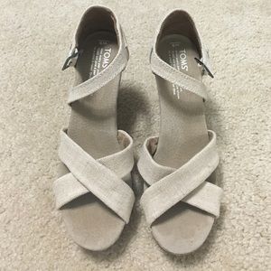 Toms wedges