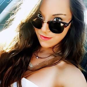 Meet your Posher, Victoria