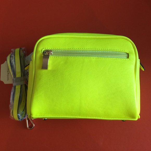 Neon yellow purse/makeup bag - Picture 3 of 3