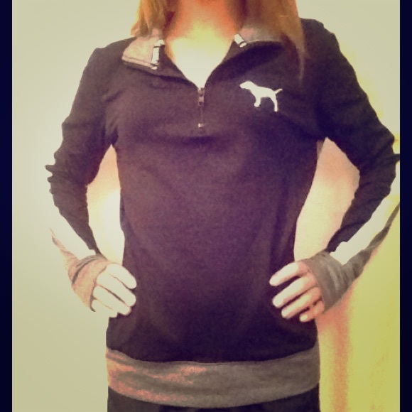 🔥VS PINK Zip-Up With Thumbholes🔥