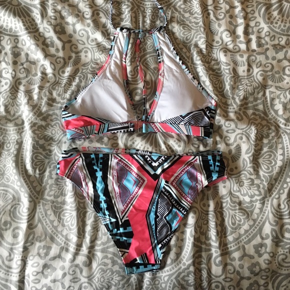 Brand new, never worn bikini! - Picture 2 of 4