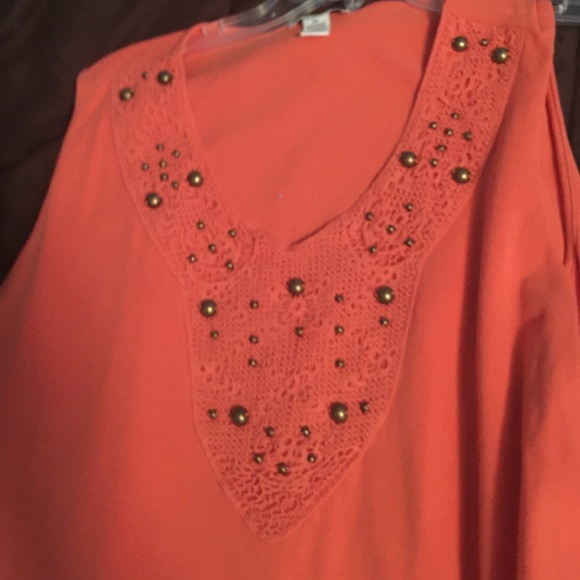 Cute sleeveless top