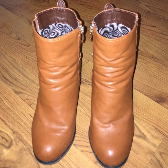 Didi stack heel booties - Picture 5 of 8