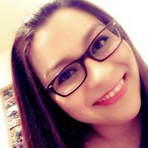 Meet your Posher, Krystale