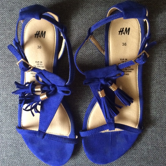 LAST CALL: Like new blue suede & tassel sandals
