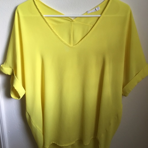 Yellow blouse - Picture 1 of 1