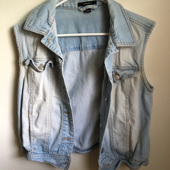Distressed jean vest - Picture 1 of 1