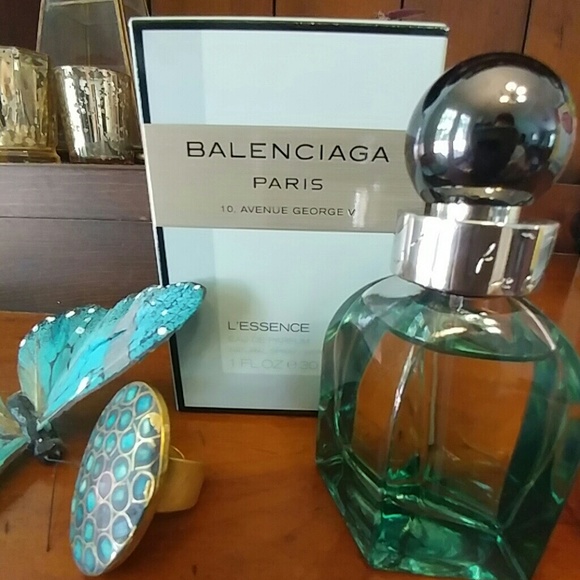 Balenciaga Paris L'essence eau de parfum