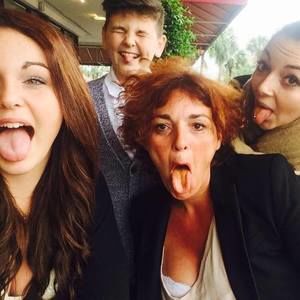 Meet your Posher, Aventure