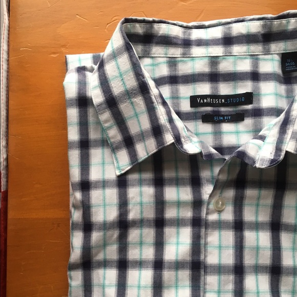 Men's VanHeusen dress shirt size 16 1/2  34/35 - Picture 3 of 3