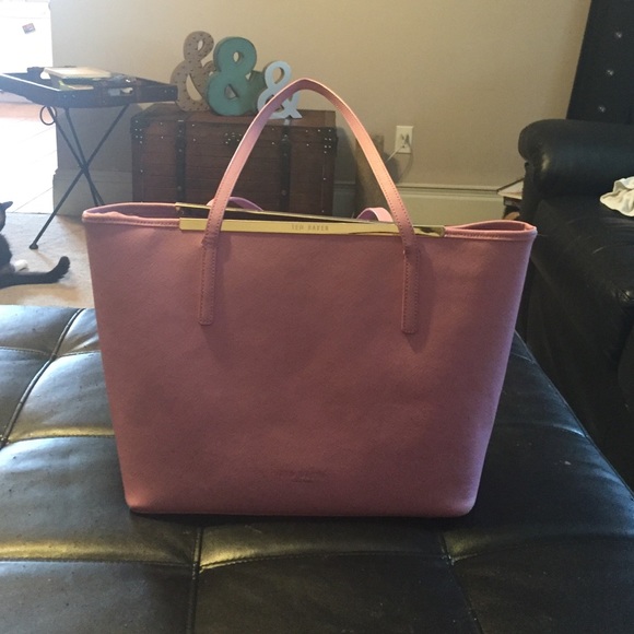 Ted Baker bucket bag