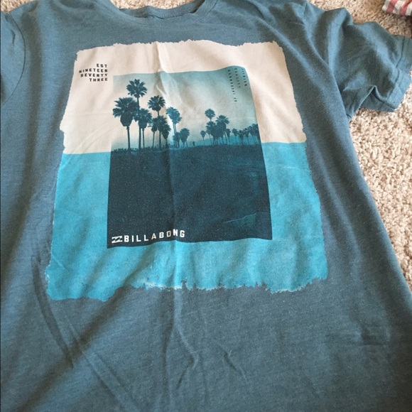 Mens billabong tshirt