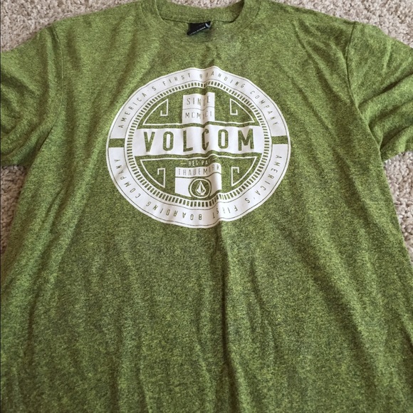 Boys Volcom tshirt
