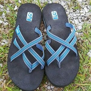 Teva mush sandals