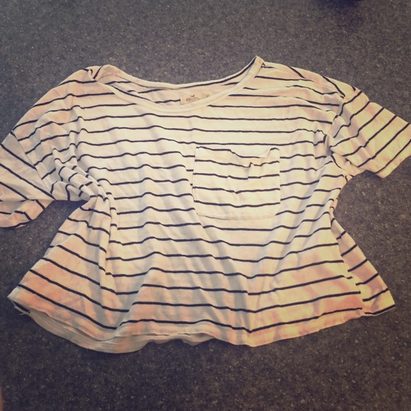 Hollister tee