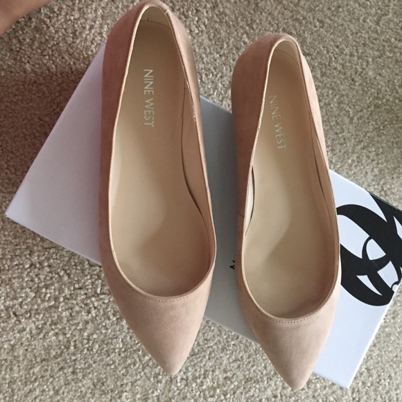 Nine West nude flats