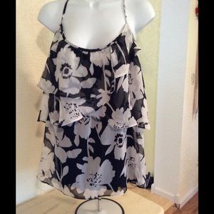 Ruffle Top with liner XL