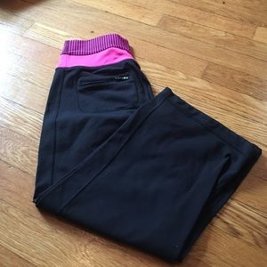 **LAST PRICE** Lululemon cropped pants