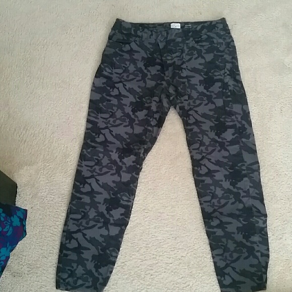 Gray camo print jeans
