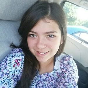 Meet your Posher, Carrie