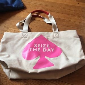**LAST CHANCE** Kate Spade tote
