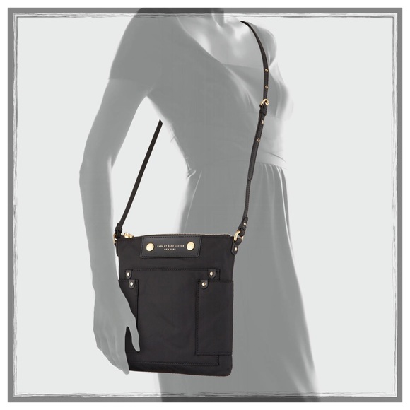 🔴SALE🔴✨Marc Jacobs Preppy Nylon Sia Cross Body✨ - Picture 3 of 4
