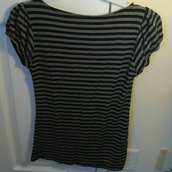 Cute Blk/Grey Striped Top - Picture 3 of 3