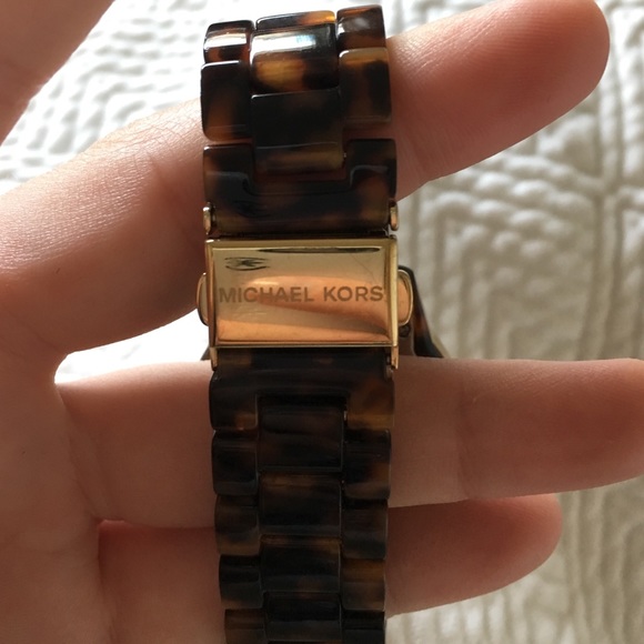 Michael Kors Watch - Picture 2 of 4