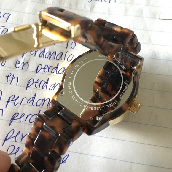 Michael Kors Watch - Picture 3 of 4