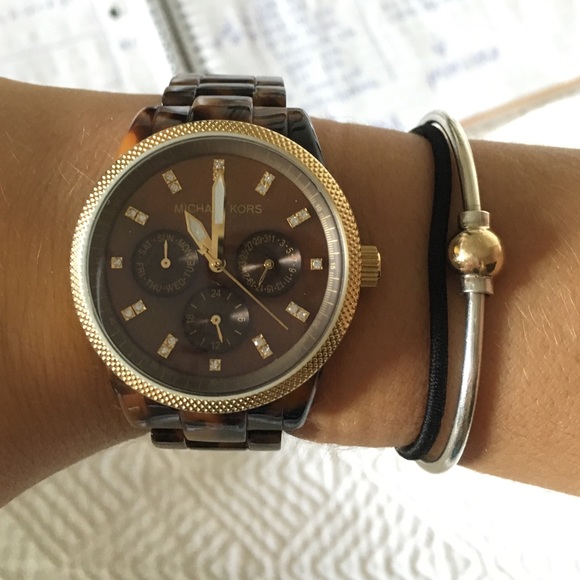 Michael Kors Watch - Picture 4 of 4