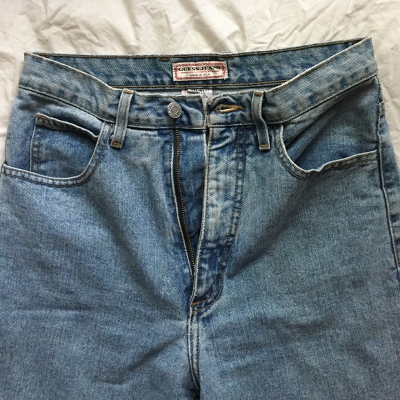 Vintage Guess highwaist light wash jeans