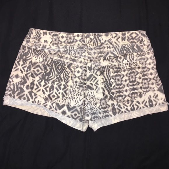 Printed Jean Shorts - Picture 2 of 2