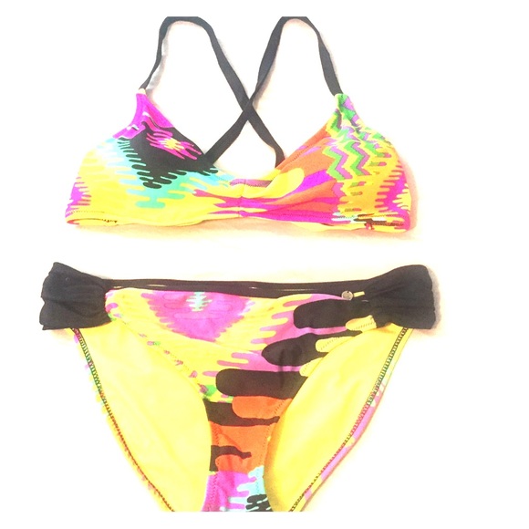 Swim suit - Picture 1 of 4