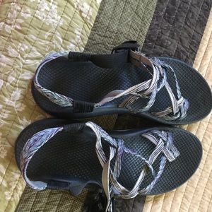 Size 9 women Chaco sandals