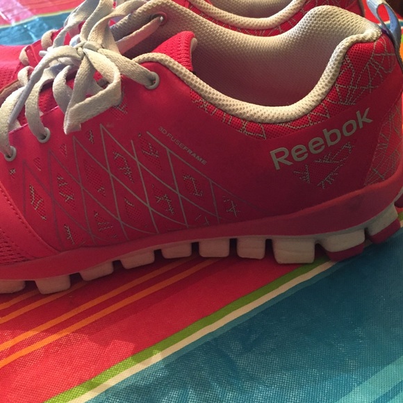 3D FuseFRAME Reeboks - Picture 2 of 3
