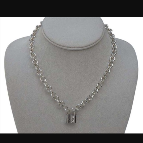 Like new! Tiffany 1837 Lock Chain Necklace💕