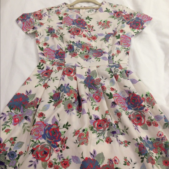 Vintage styled floral Forever 21 dress