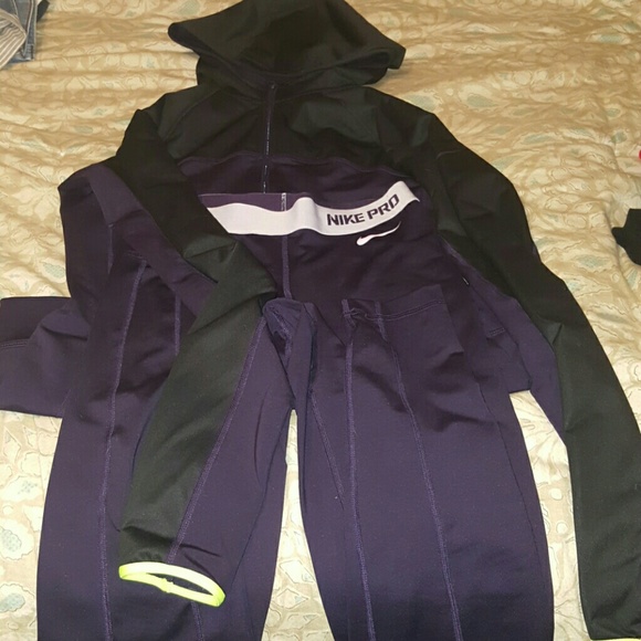 Nike PRO WORKOUT suit - Picture 1 of 3