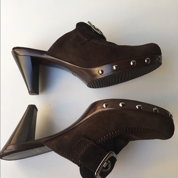 Stuart Weitzman Brown suede studded mule clogs - Picture 2 of 4