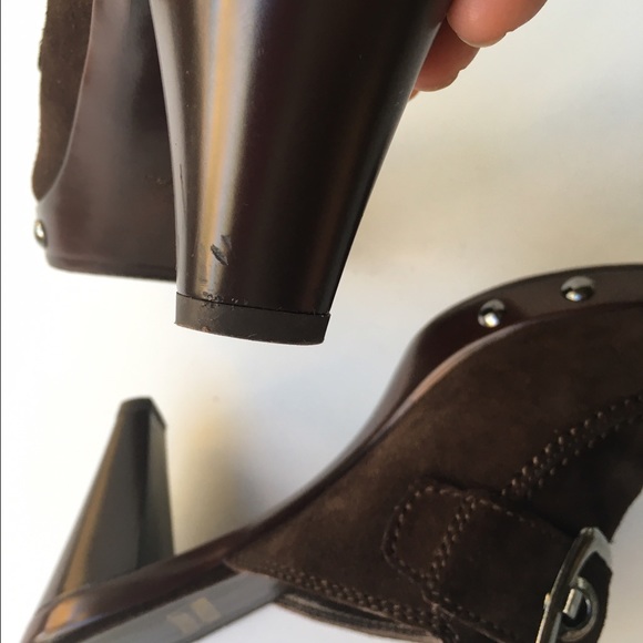 Stuart Weitzman Brown suede studded mule clogs - Picture 4 of 4